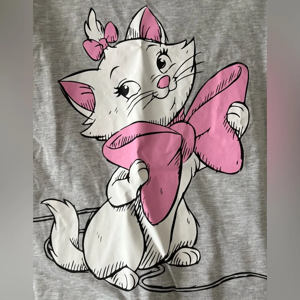 *SEE DESCRIPTION* Disney Aristocats T-Shirt featuring Marie - Picture 2 of 3